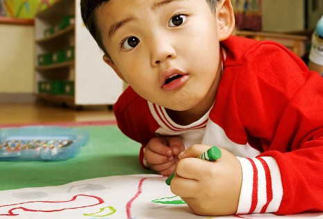 1448871347823371.jpg 寶寶幾歲上才藝班是最合適的