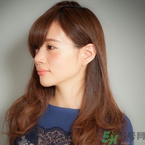 情人節(jié)約會妝容 可愛到融化的巧克力彩妝