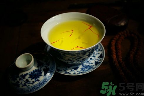 每天喝藏紅花會上火嗎?藏紅花喝多了會上火嗎.jpg 每天喝藏紅花會上火嗎?藏紅花喝多了會上火嗎.jpg