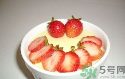 草莓和雞蛋能一起吃嗎?草莓可以和雞蛋一起吃嗎.jpeg 草莓和雞蛋能一起吃嗎?草莓可以和雞蛋一起吃嗎