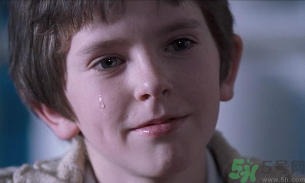 14歲男孩右眼流眼淚疼怎么回事?為什么右眼流眼淚疼.jpg 14歲男孩右眼流眼淚疼怎么回事?為什么右眼流眼淚疼.jpg
