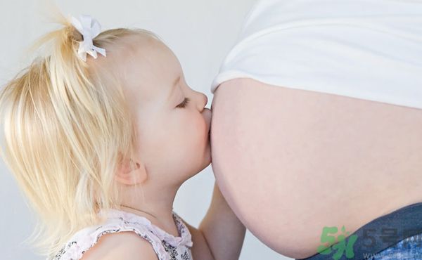 孕婦口腔潰瘍怎么辦?孕婦口腔潰瘍對胎兒有影響嗎