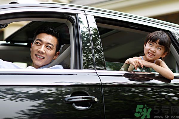 中午喝啤酒晚上能開(kāi)車(chē)嗎？喝酒多久后才能開(kāi)車(chē)？