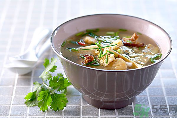 春天吃什么食物排肝毒？排肝毒吃什么最好？