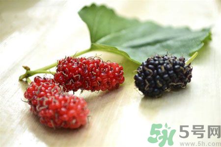 吃什么可以長黑頭發?長黑頭發的方法