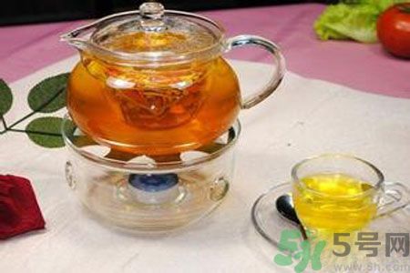 枸杞泡水有什么害處？枸杞泡水喝有什么好處？