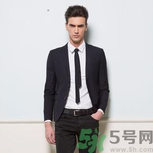 做仰臥起作可以練腹肌嗎？怎樣快速練出腹肌？