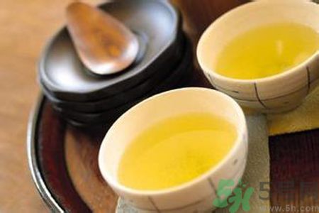 牙齒發(fā)黃怎么辦？牙齒怎么變白？