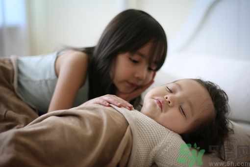 睡覺能戴手表嗎？睡覺不能帶的東西有哪些？