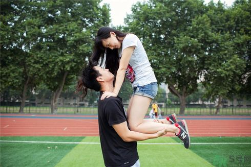 情侶最萌身高差是多少？女生多高最好？