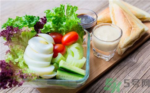 吃什么食物容易得腎結石？腎結石不能吃什么？