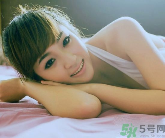 來月經乳房脹痛怎么辦？來月經乳房脹痛是什么原因？