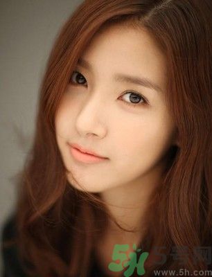 女生手腳冰涼是什么原因？手腳冰涼怎么調(diào)理？