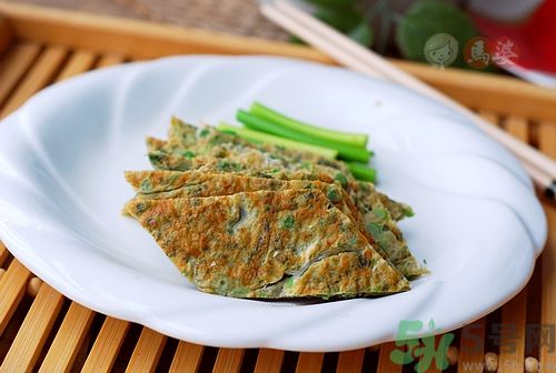 香椿雞蛋餅怎么做？香椿煎蛋餅怎么才能好吃？