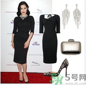 長(zhǎng)得胖女生怎么穿衣服顯瘦？胖女孩穿什么褲子好？