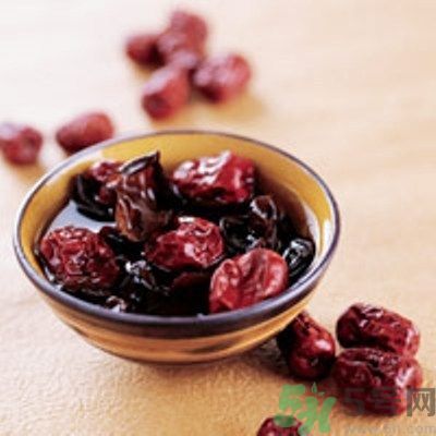 黑木耳可以治便秘嗎？黑木耳有什么食療的方法？