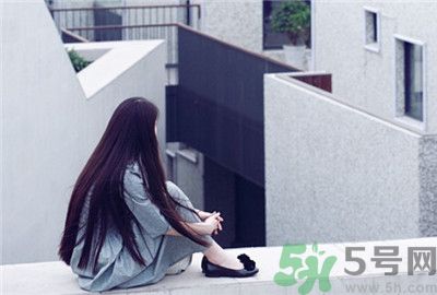 90后女孩癱瘓后出版25萬字 女人要怎樣生活最好？