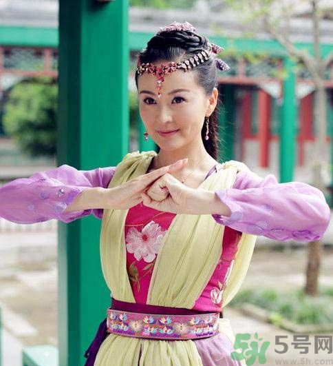 戴倩嬌產女是怎么回事？戴嬌倩的老公是誰？