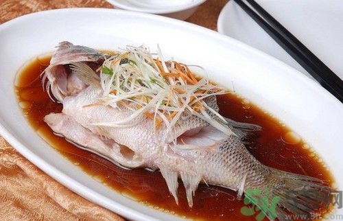 痛風(fēng)可以吃魚(yú)嗎？痛風(fēng)可以吃什么魚(yú)？