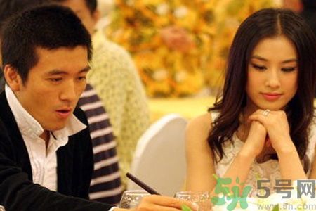 黃圣依和楊子離婚了嗎？黃圣依和楊子什么關(guān)系？