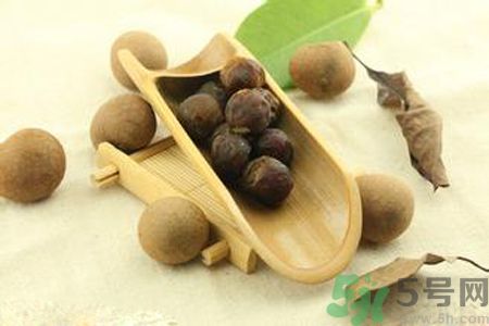 荔枝和桂圓一樣嗎？荔枝和桂圓哪個好？