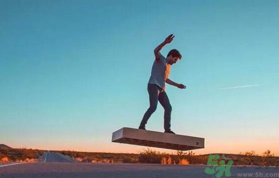 Hoverboard懸浮滑板國內多少錢？懸浮滑板在哪可以買？