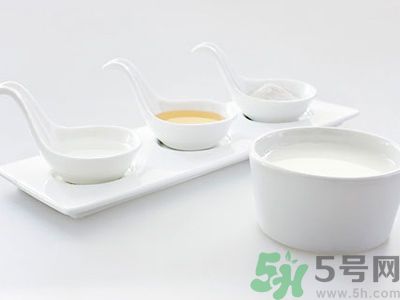 牛奶和酸奶哪個更加健康？牛奶和酸奶哪個更好？