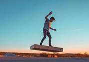 Hoverboard懸浮滑板國內(nèi)多少錢？懸浮滑板在哪可以買？