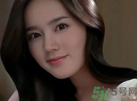 韓佳人女兒叫什么名字？韓佳人的老公是誰？