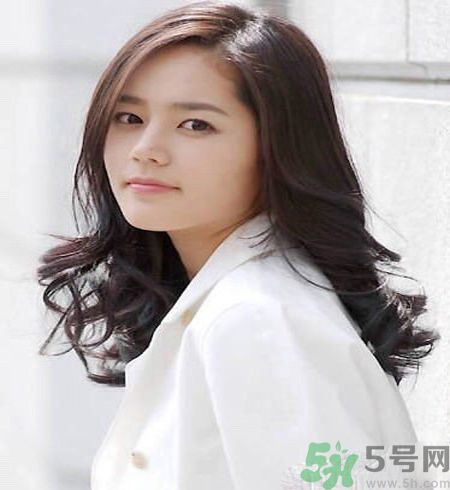 韓佳人女兒叫什么名字？韓佳人的老公是誰？