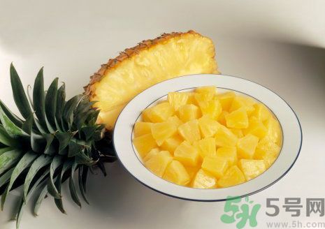 晚上9點(diǎn)可以吃菠蘿嗎？晚上吃芒果好嗎？