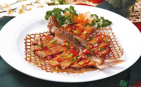 武昌魚是鳊魚嗎？武昌魚和鳊魚區(qū)別哪個好吃？