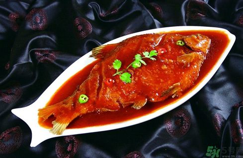 武昌魚是鳊魚嗎？武昌魚和鳊魚區(qū)別哪個好吃？