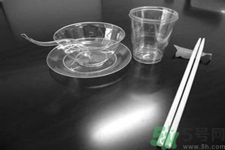醫療垃圾做成一次性餐具是怎么回事？醫療垃圾的危害有哪些？