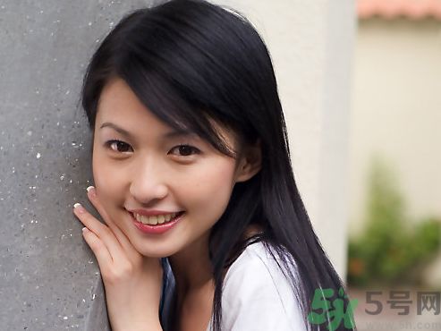 女子被針扎一下倒地身亡 毒狗針會致人死亡嗎？