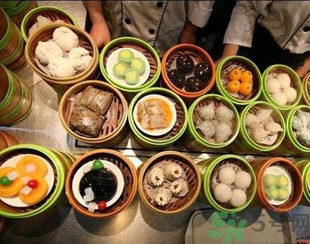 早餐吃面還是包子比較好？早餐吃包子和面健康嗎？