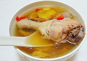 燉雞湯用冷水還是熱水？雞湯用冷水可以嗎？