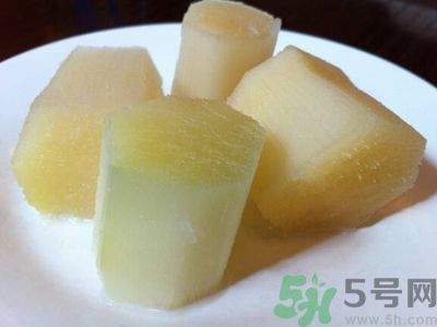 甘蔗中間發黑可以吃嗎？甘蔗中間發黑吃了好不好？