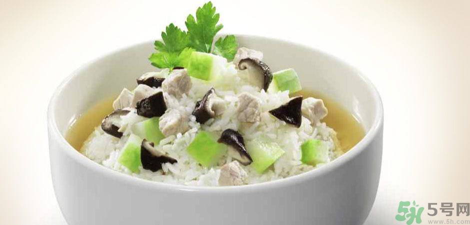 吃湯泡飯傷胃嗎？湯泡飯對(duì)胃好不好？