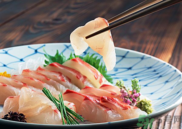 生魚片的做法是什么？如何自制生魚片？