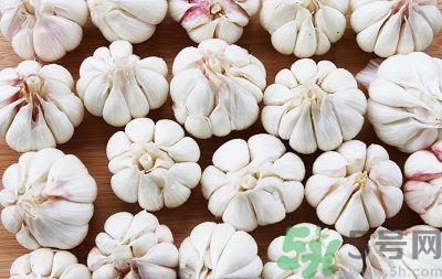 拉肚子能吃大蒜？腹瀉能吃大蒜嗎？