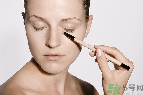 化妝刷如何使用效果好？化妝刷該怎么保養？