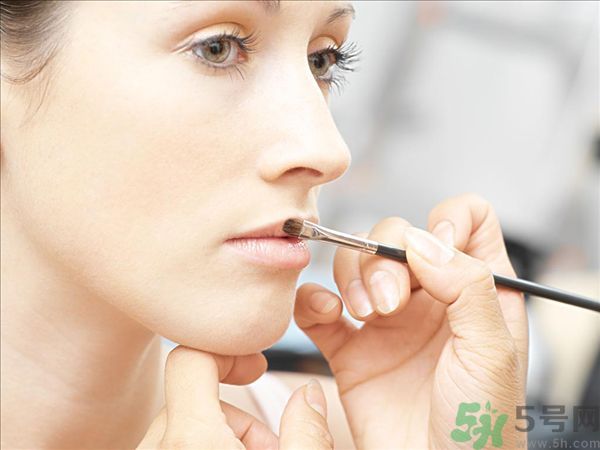 化妝刷如何使用效果好？化妝刷該怎么保養？
