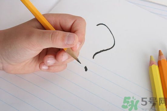 左撇子真的更聰明嗎？左撇子的優勢與劣勢