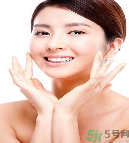皮膚出油怎么辦？皮膚出油用什么面膜？
