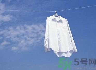 白衣服發黃要怎么清洗？白衣服發黃要怎么辦？