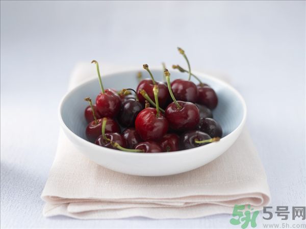 來(lái)月經(jīng)能吃櫻桃嗎？經(jīng)期吃櫻桃好嗎？