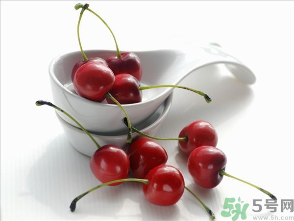 來(lái)月經(jīng)能吃櫻桃嗎？經(jīng)期吃櫻桃好嗎？