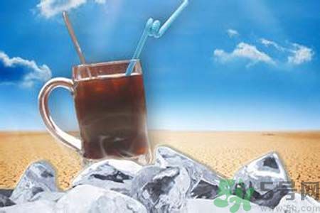 喝完酸梅湯后可以喝牛奶嗎？酸梅湯可以喝牛奶一起喝嗎？