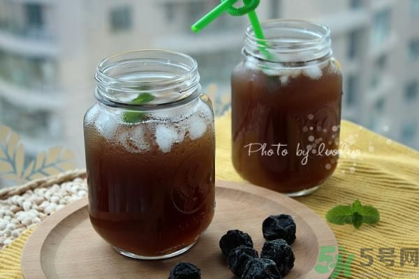 喝完酸梅湯后可以喝豆漿嗎？酸梅湯和豆奶可以一起喝嗎？